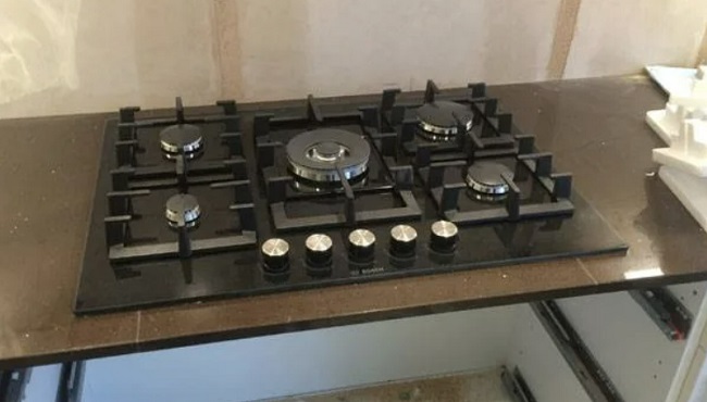 Монтаж варочных поверхностей в Улане-Удэ в октябре